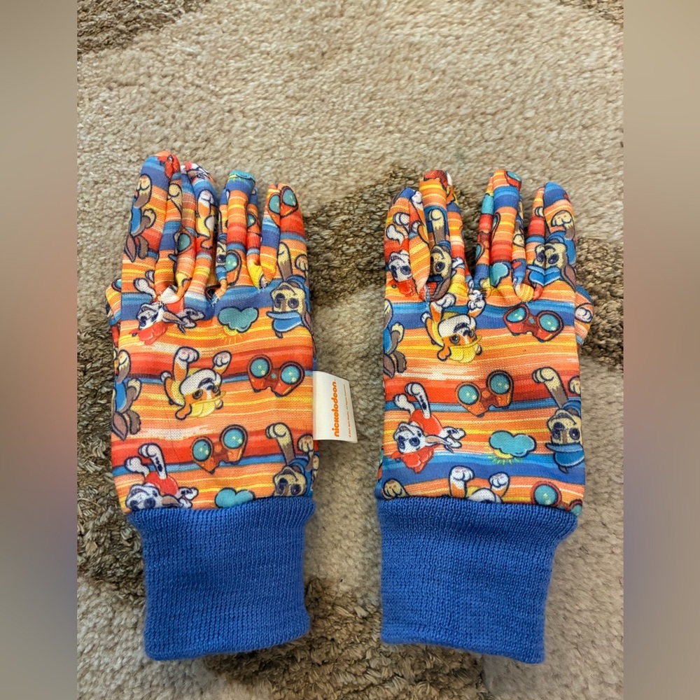 NWOT Nickelodeon Paw Patrol Kids Gloves